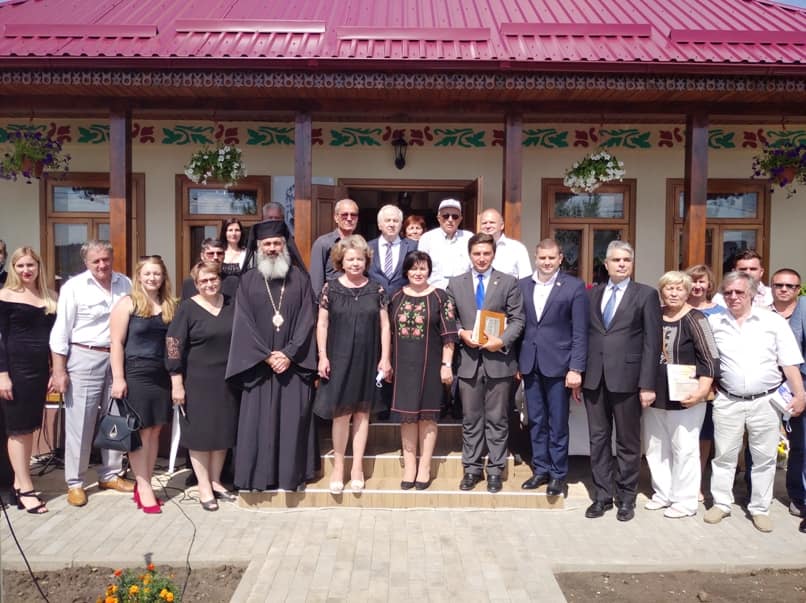 Complexul „Casa memorială Adrian Păunescu” din Copaceni-Sângerei, sfinţit de PS Antonie Complexul „Casa memorială Adrian Păunescu” din Copaceni-Sângerei, sfinţit de PS Antonie