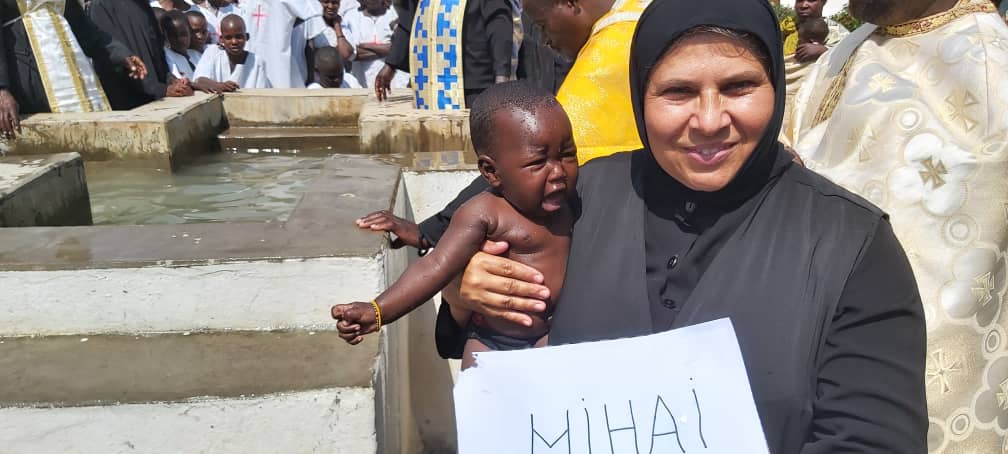 210 persoane au primit Taina Sfântului Botez în Tanzania