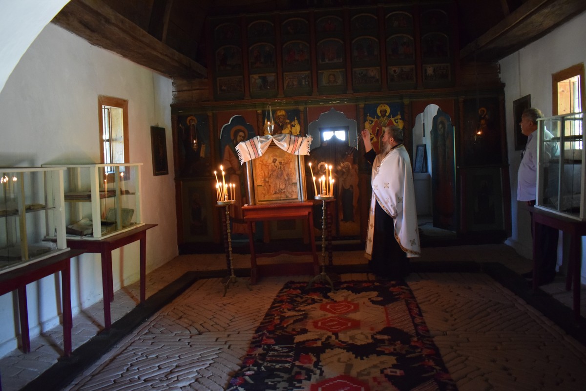 Slujbă misionară în Parohia Ionășeni - Trușești, Protopopiatul Botoșani Slujbă misionară în Parohia Ionășeni - Trușești, Protopopiatul Botoșani