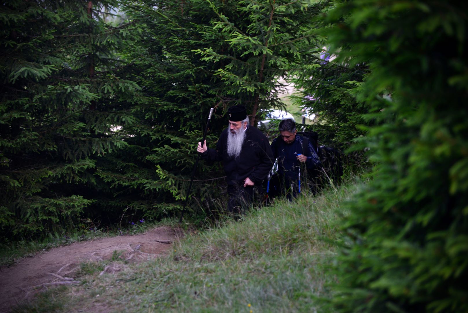 Muntele Ceahlău în zi de sărbătoare: Praznicul Schimbării la Față a Domnului Hristos la mănăstirea situată la cota 1800