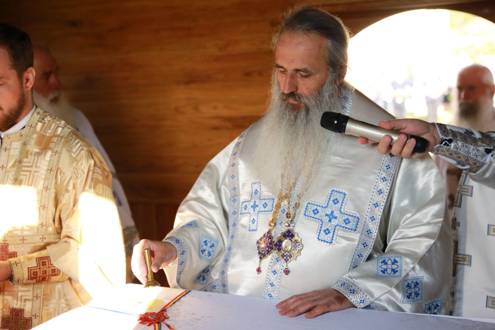 Slujire arhierească la Mănăstirea Cozancea: „Maica Domnului este cinstită ca o prezență permanentă”