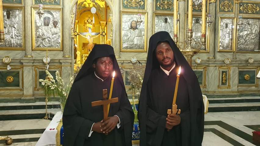 Satul Kidamali are doi rugători de nădejde!