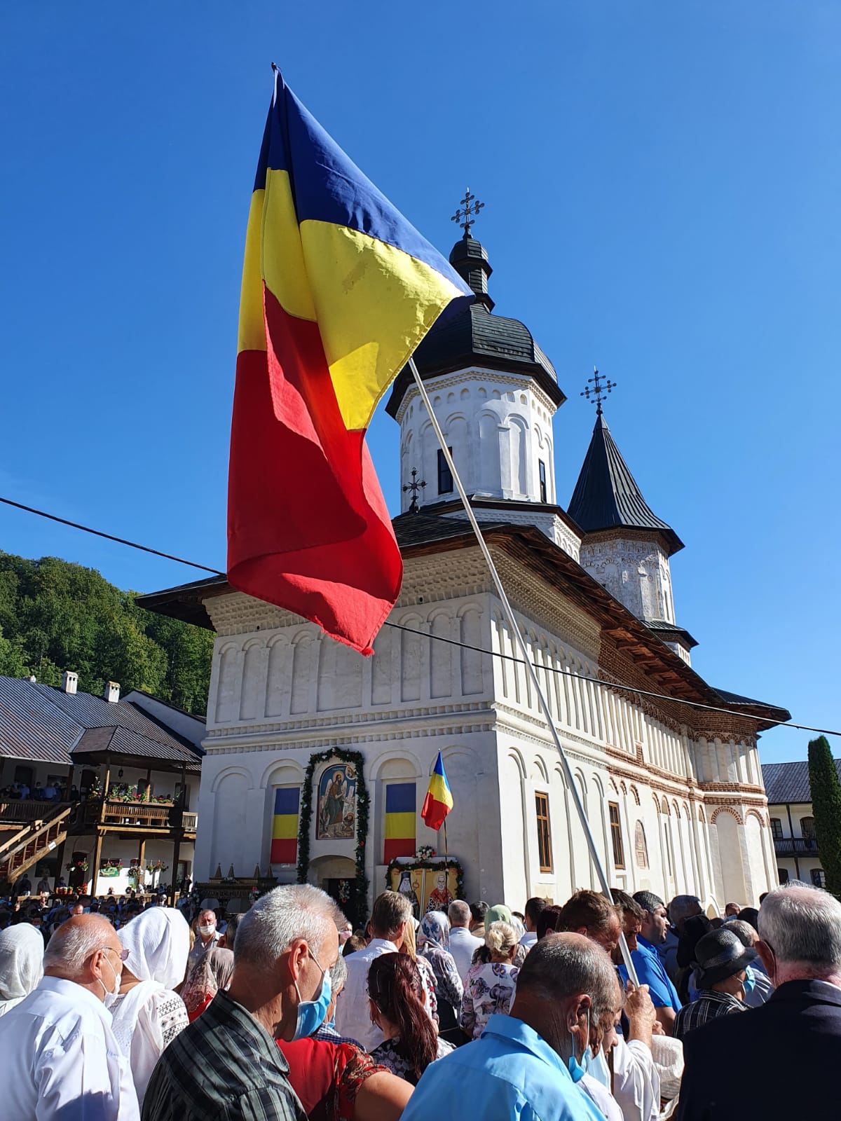 (Video) Hramul Mănăstirii Secu – Tăierea Capului Sfântului Ioan Botezătorul (Video) Hramul Mănăstirii Secu – Tăierea Capului Sfântului Ioan Botezătorul
