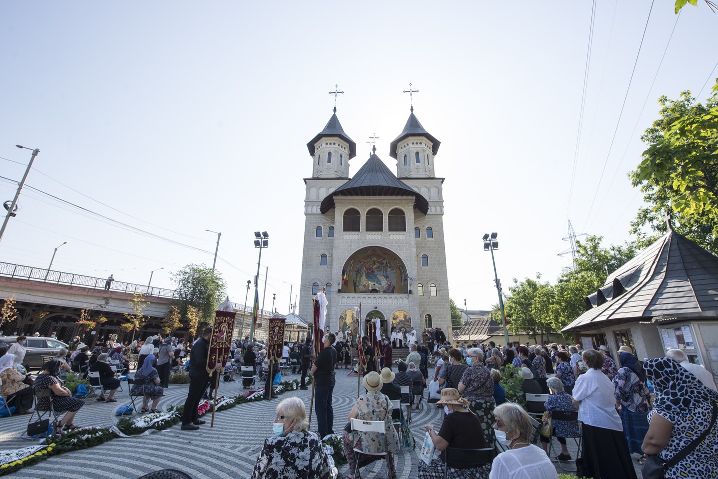 IPS Mitropolit Teofan: „Sub egida mărturisirii că Hristos a înviat, știm că Ilie Gabriel nu a murit, ci doarme”