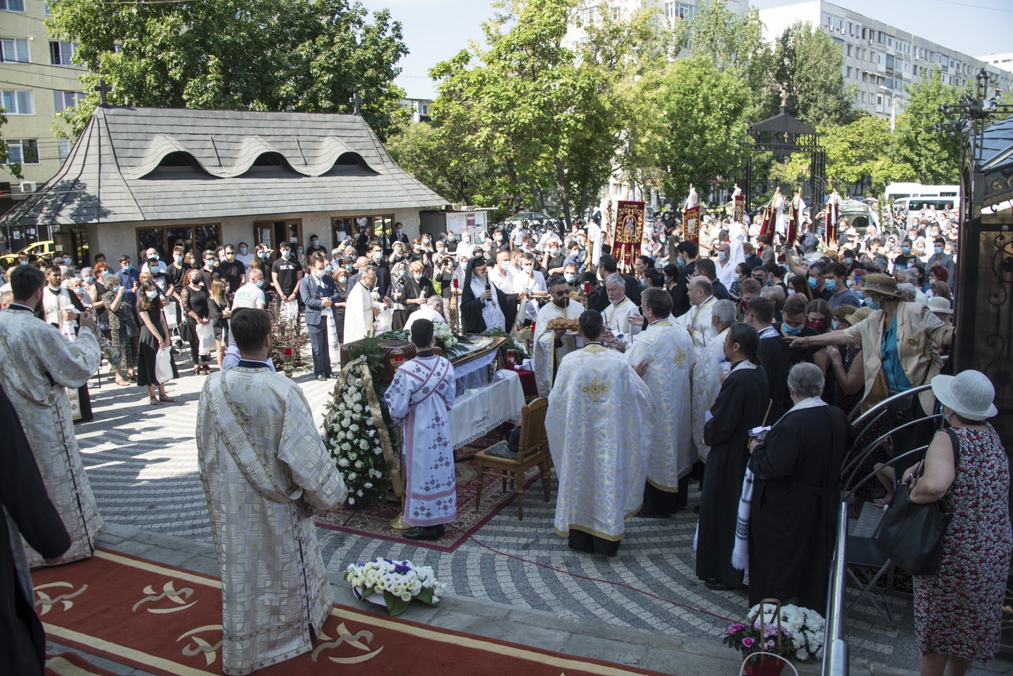 IPS Mitropolit Teofan: „Sub egida mărturisirii că Hristos a înviat, știm că Ilie Gabriel nu a murit, ci doarme”