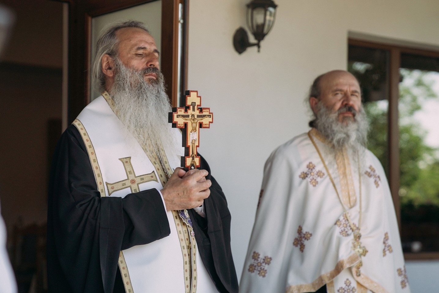 foto: Adrian Sârbu Un nou centru parohial la Rădeni-Neamț: „Dumnezeu nu îl lasă pe omul care se afundă în întunericul vieții”