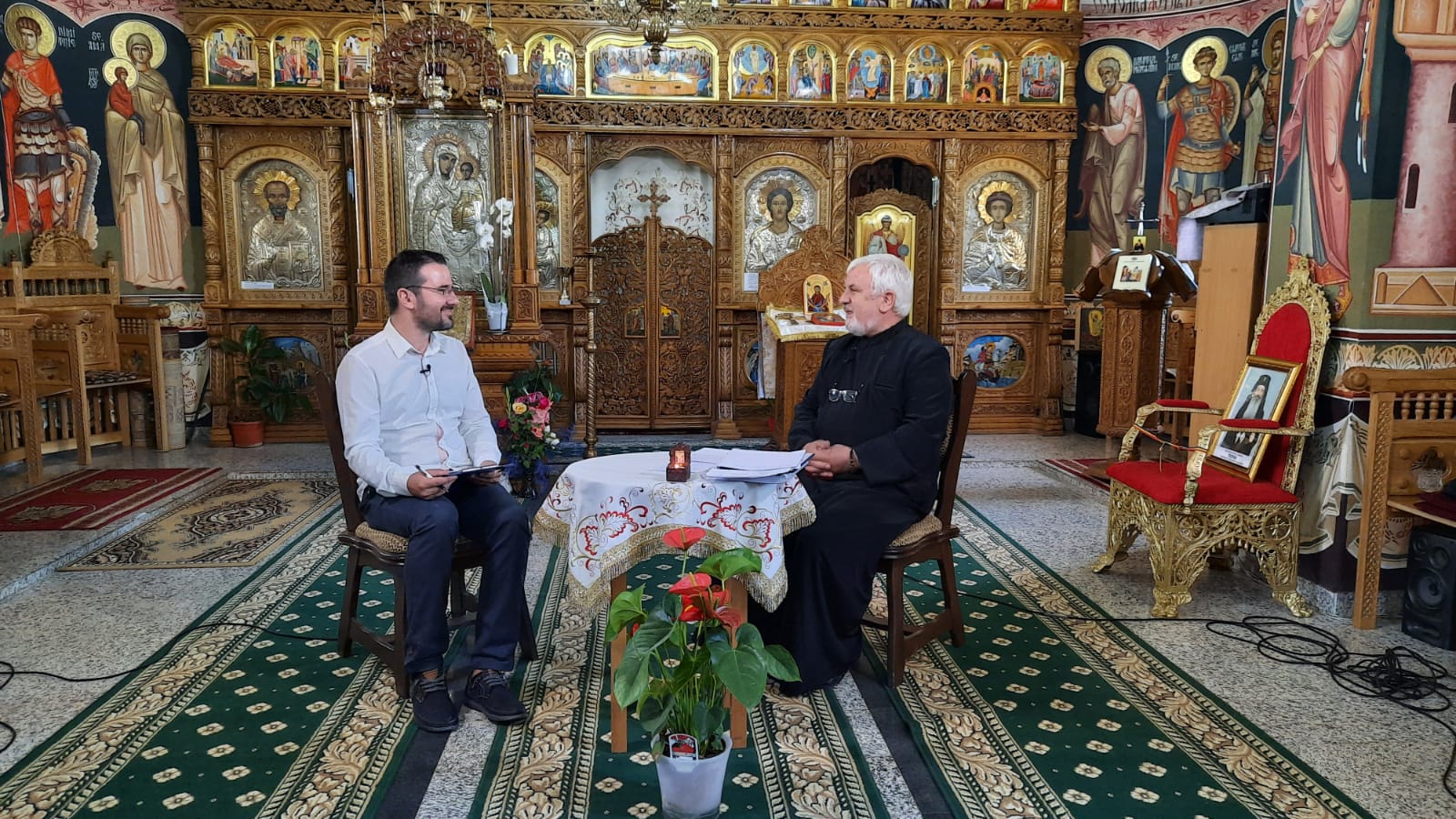 (Video) Mărturisiri ale părintelui Dumitru Cristea de la parohia filantropiei creştine din Paşcani, la „Ferestre către suflet“ (Video) Mărturisiri ale părintelui Dumitru Cristea de la parohia filantropiei creştine din Paşcani, la „Ferestre către suflet“