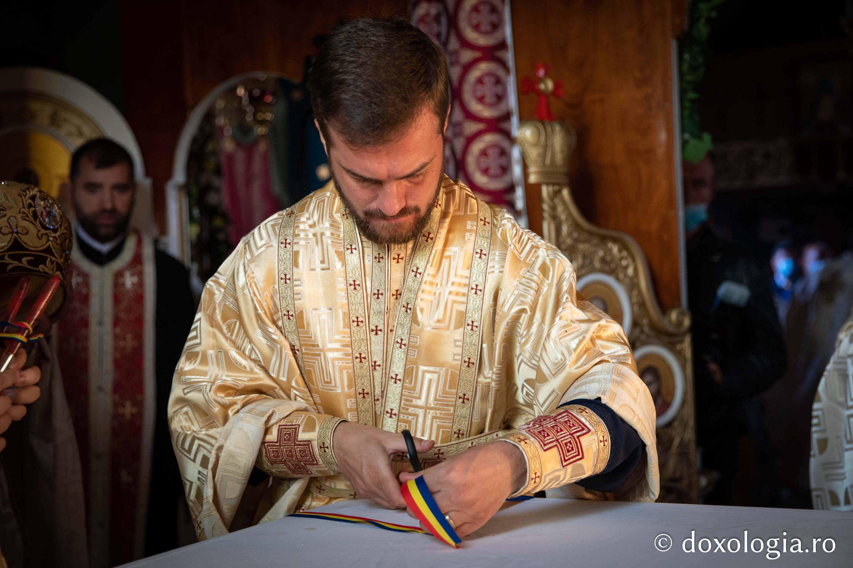 foto: Bogdan Bulgariu Binecuvântări arhierești în parohiile din județul Iași