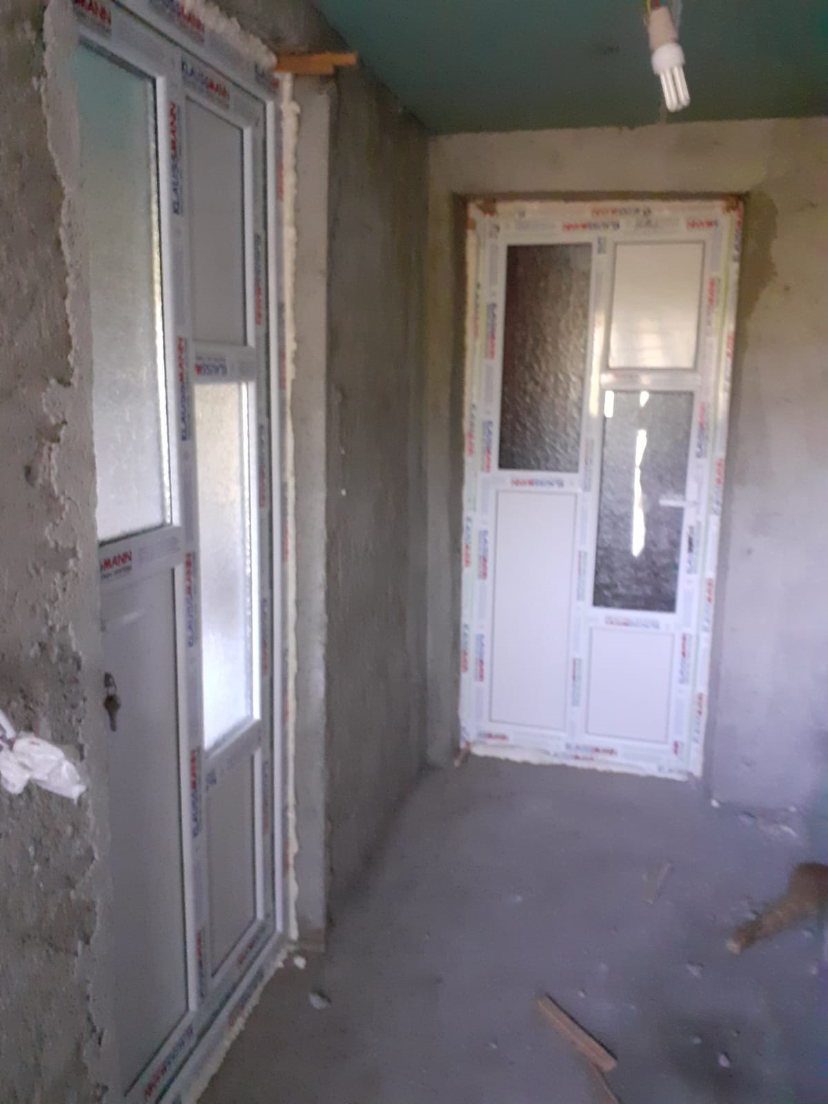 Casa familiei Baciu are uși și ferestre noi