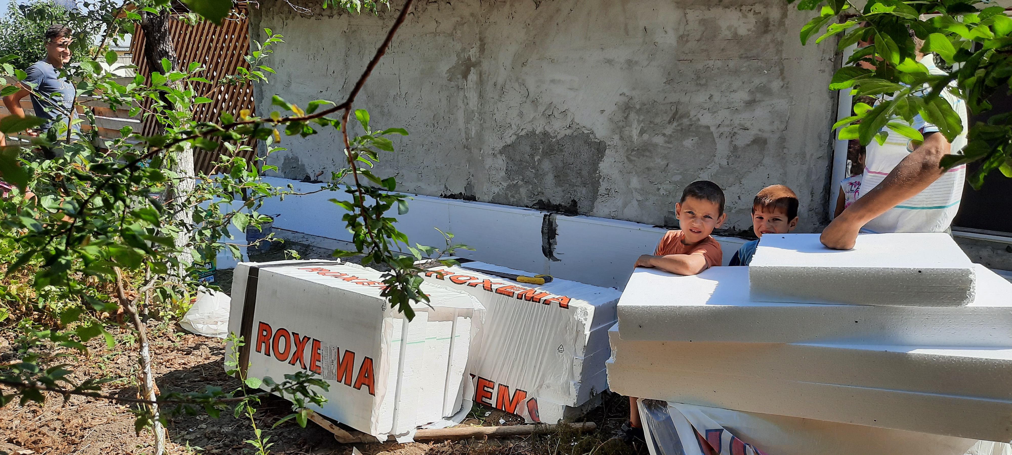 Lucrările la casa familiei Pătrașcu se apropie de final