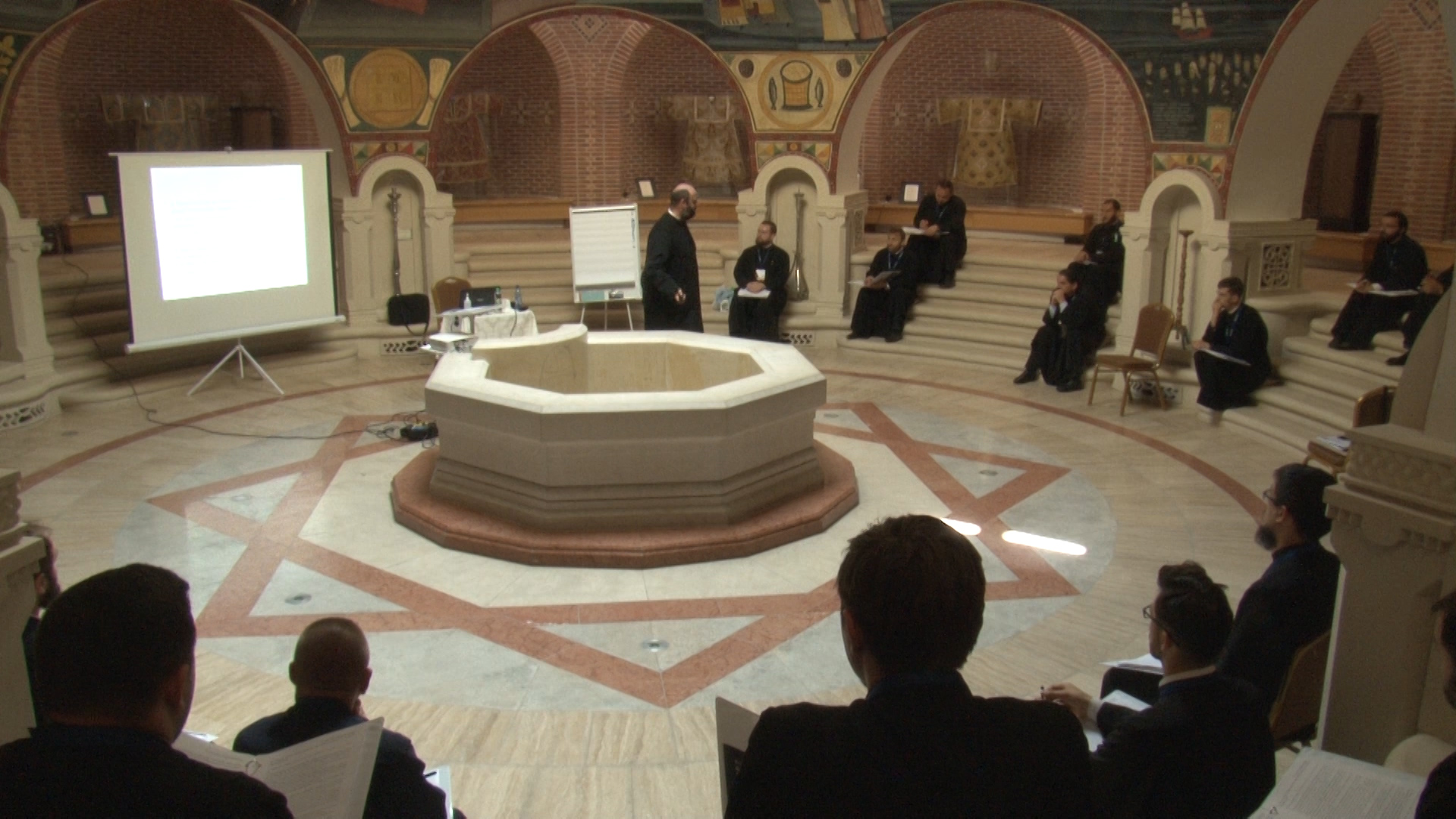 (Video) 73 de preoți participă la cursurile pentru obţinerea gradelor profesionale în preoţie