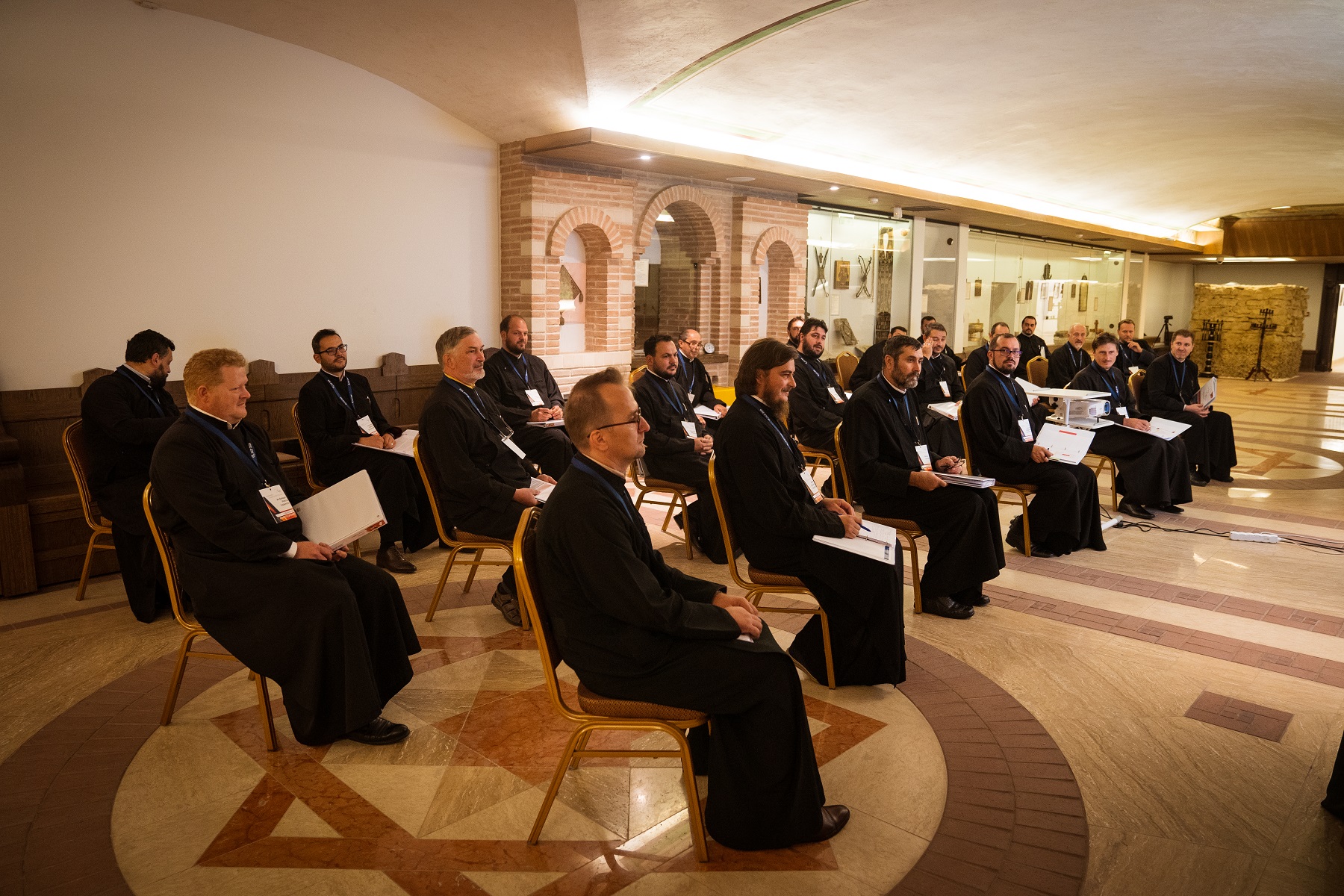 (Video) PS Damaschin s-a întâlnit cu preoții participanți la cursurile pentru obţinerea gradelor profesionale