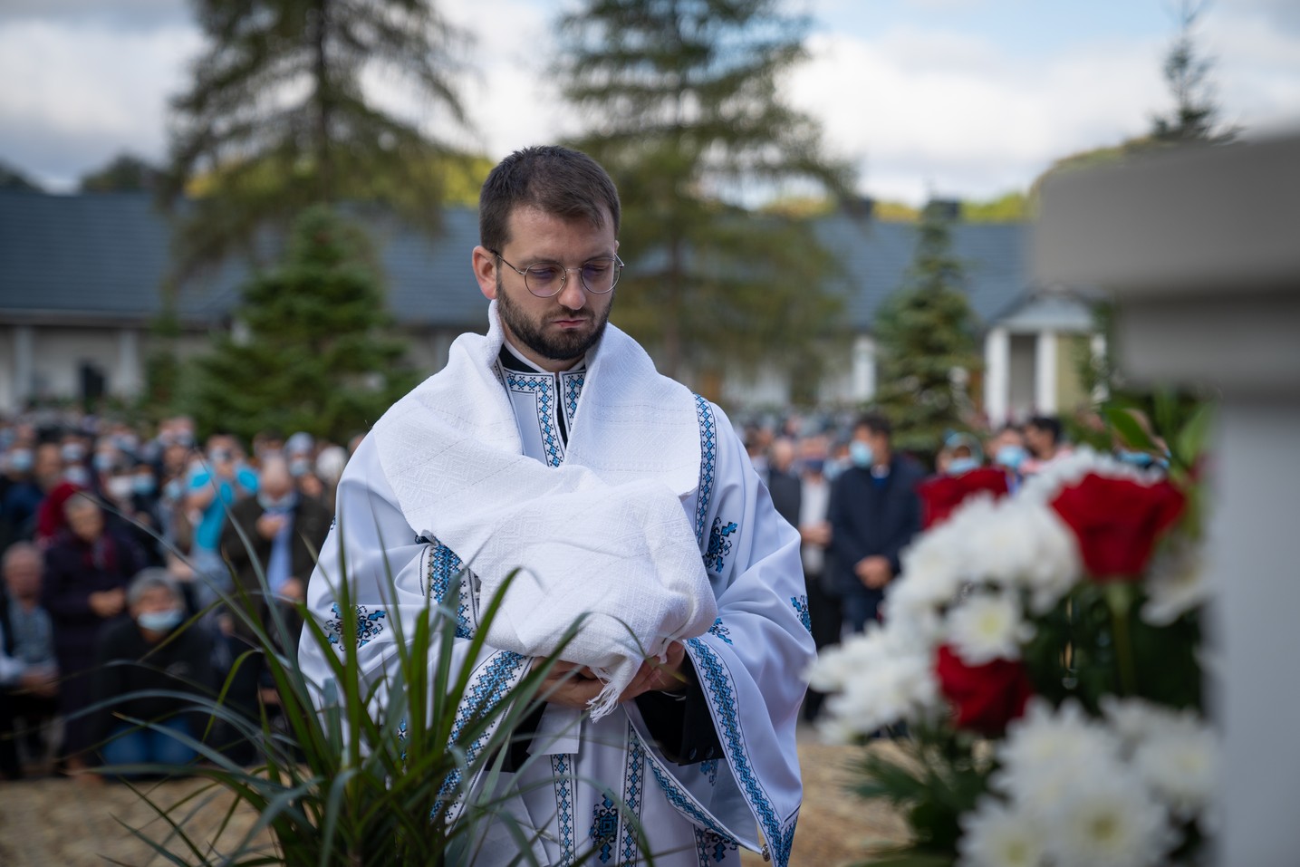 Hram la Vorona: „Faptele noastre pot să-L nască pe Hristos în inimile oamenilor sau pot să-L alunge”