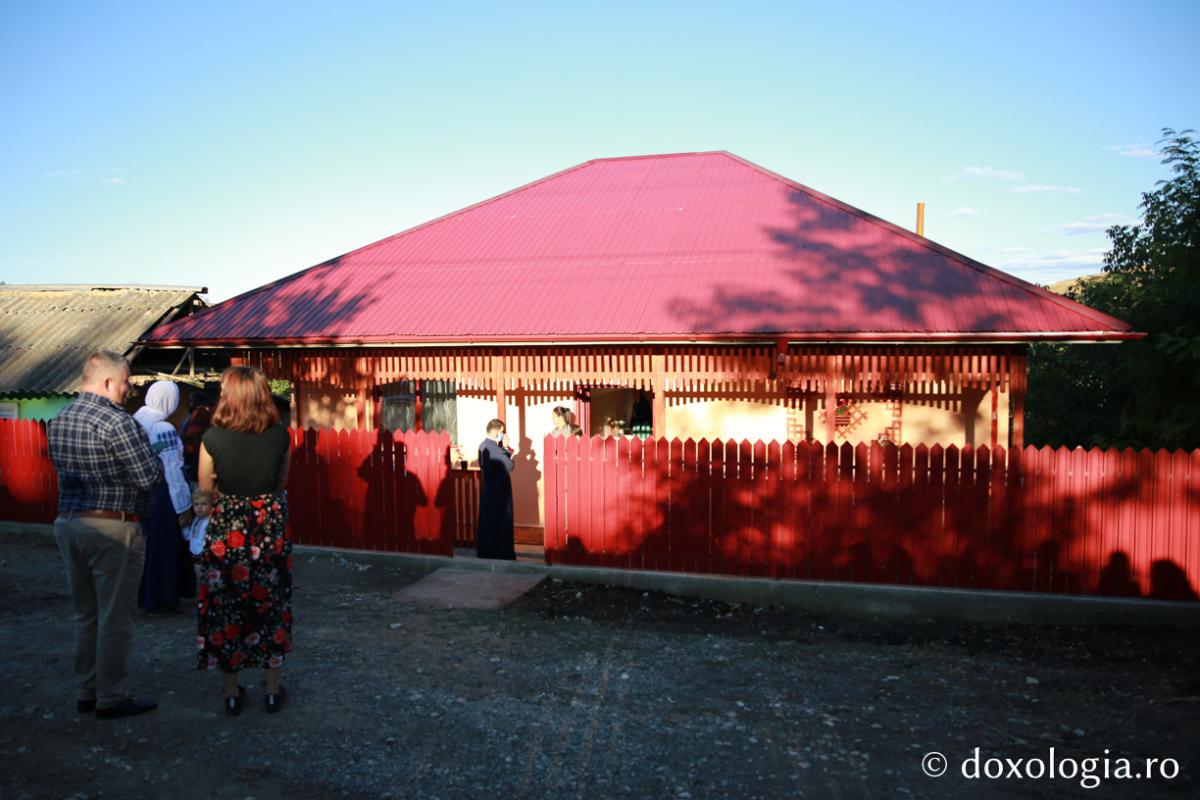 (Video) Familia Tipișca s-a mutat în casă nouă: Tinerii din ASCOR Iași au ridicat cea de-a doua casă