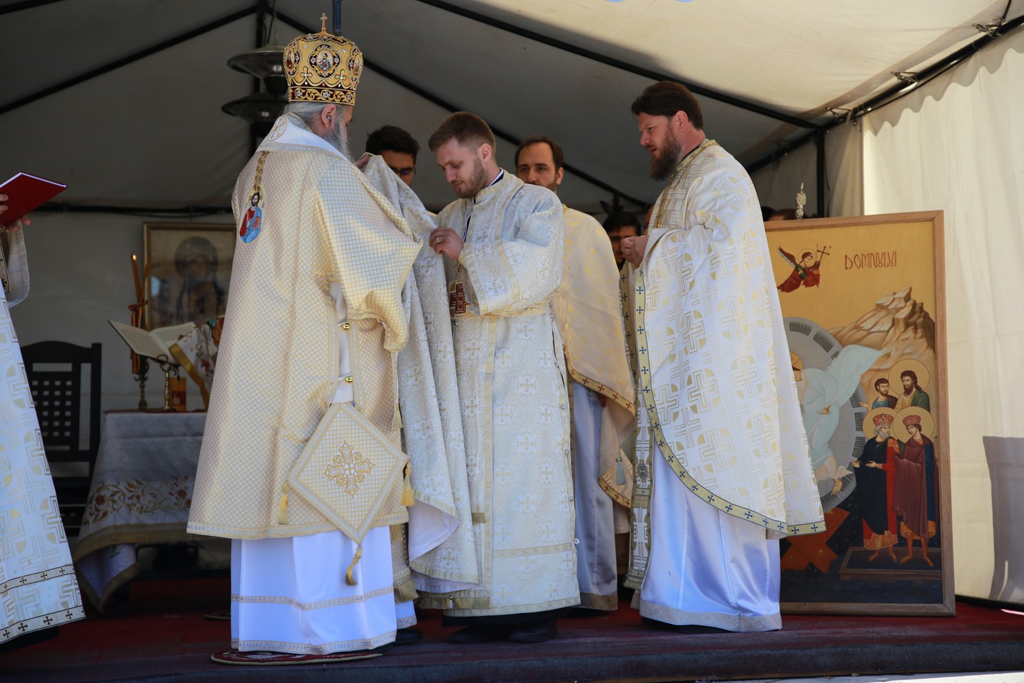 6 Sfinte Liturghii, oficiate în această duminică la Ansamblul Mitropolitan Iași