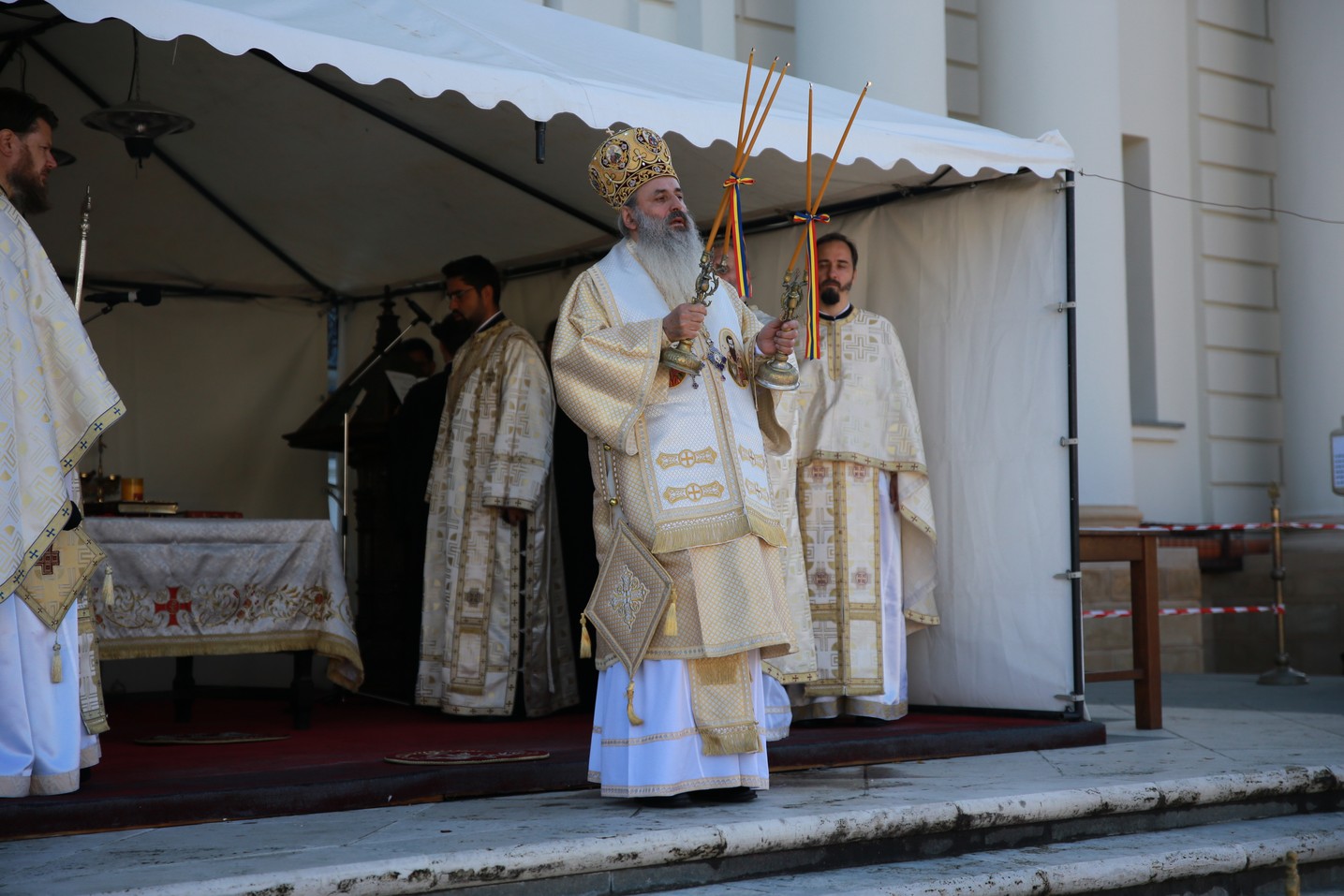 6 Sfinte Liturghii, oficiate în această duminică la Ansamblul Mitropolitan Iași