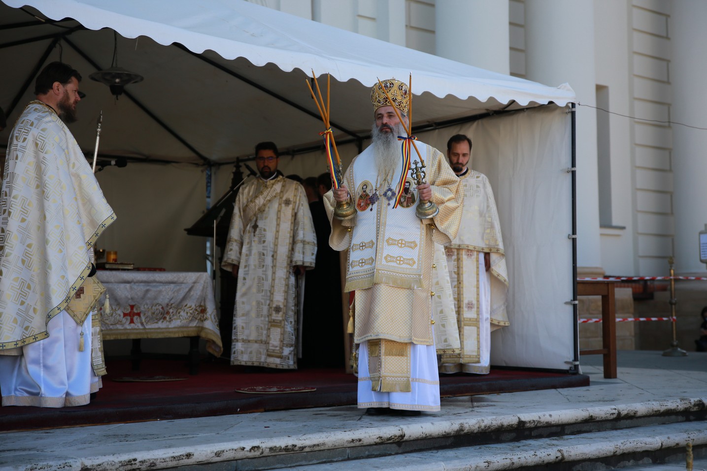 6 Sfinte Liturghii, oficiate în această duminică la Ansamblul Mitropolitan Iași
