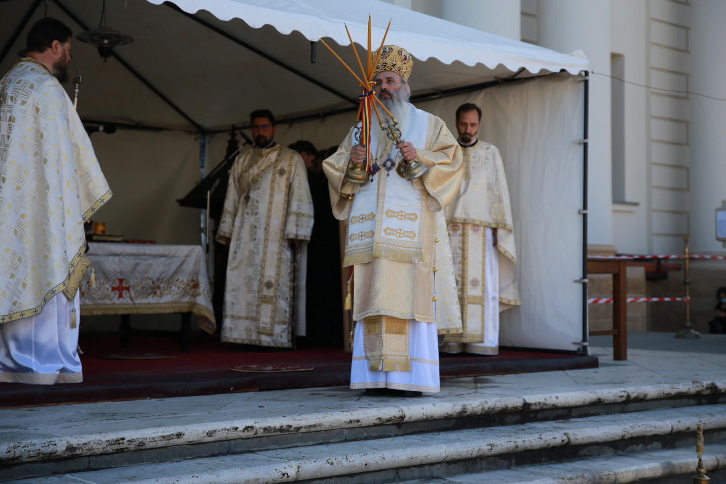 6 Sfinte Liturghii, oficiate în această duminică la Ansamblul Mitropolitan Iași