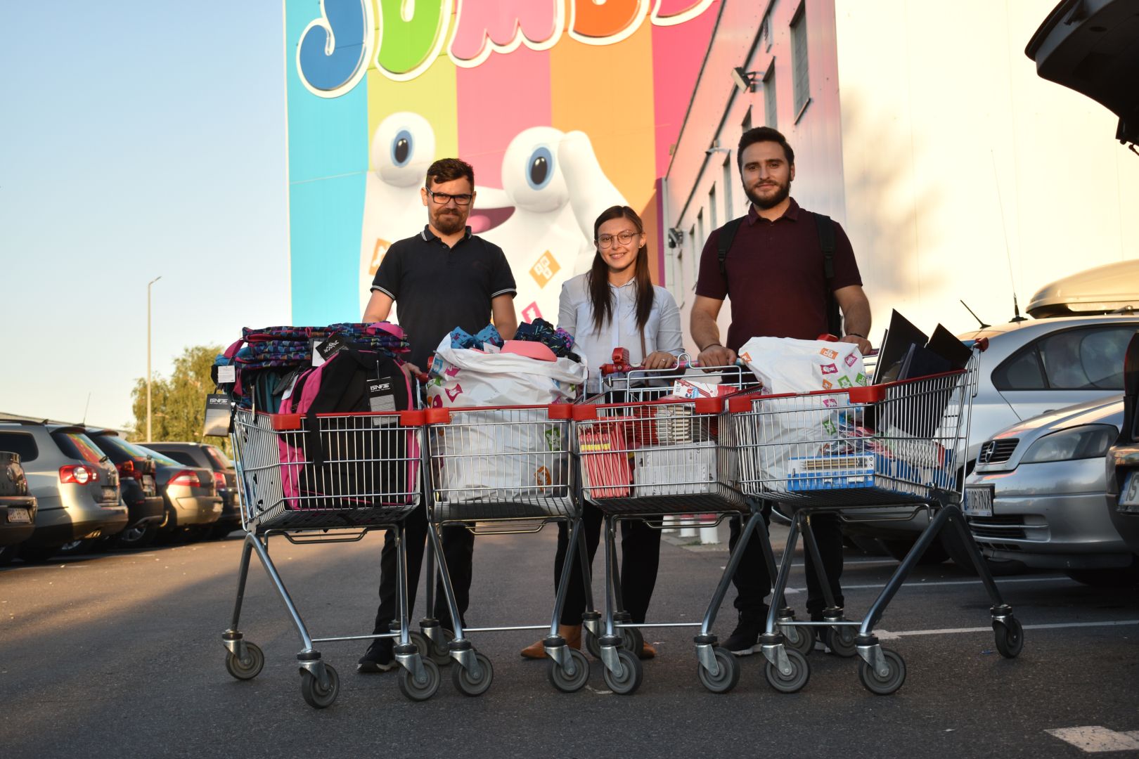 „Cutia cu Papucei pentru Ei” sau cum să pășești cu încredere în noul an școlar