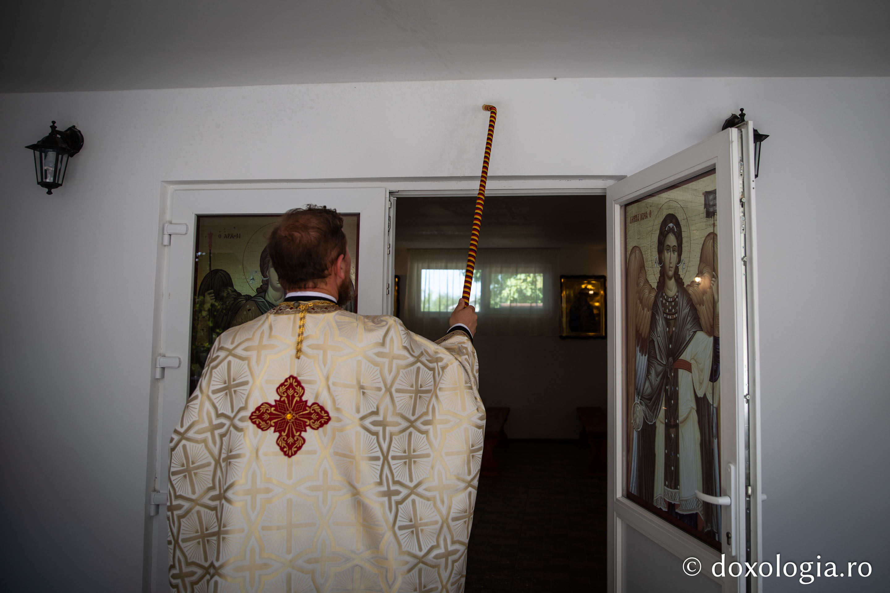 foto: Bogdan Bulgariu Binecuvântări arhierești în parohiile din județul Iași