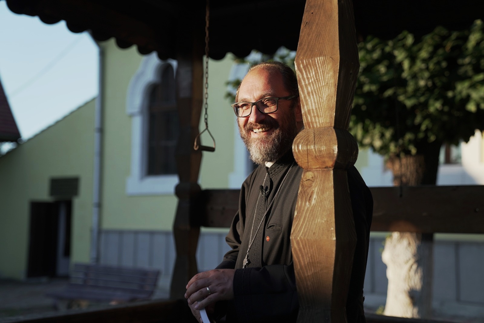 Din 14 septembrie, ne întâlnim „Zi de zi, cu părintele Constantin Necula”