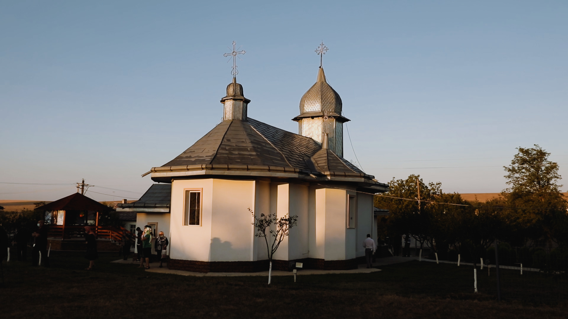 (Video) Zi deosebită pentru credincioșii parohiei Avântu, comuna Românești