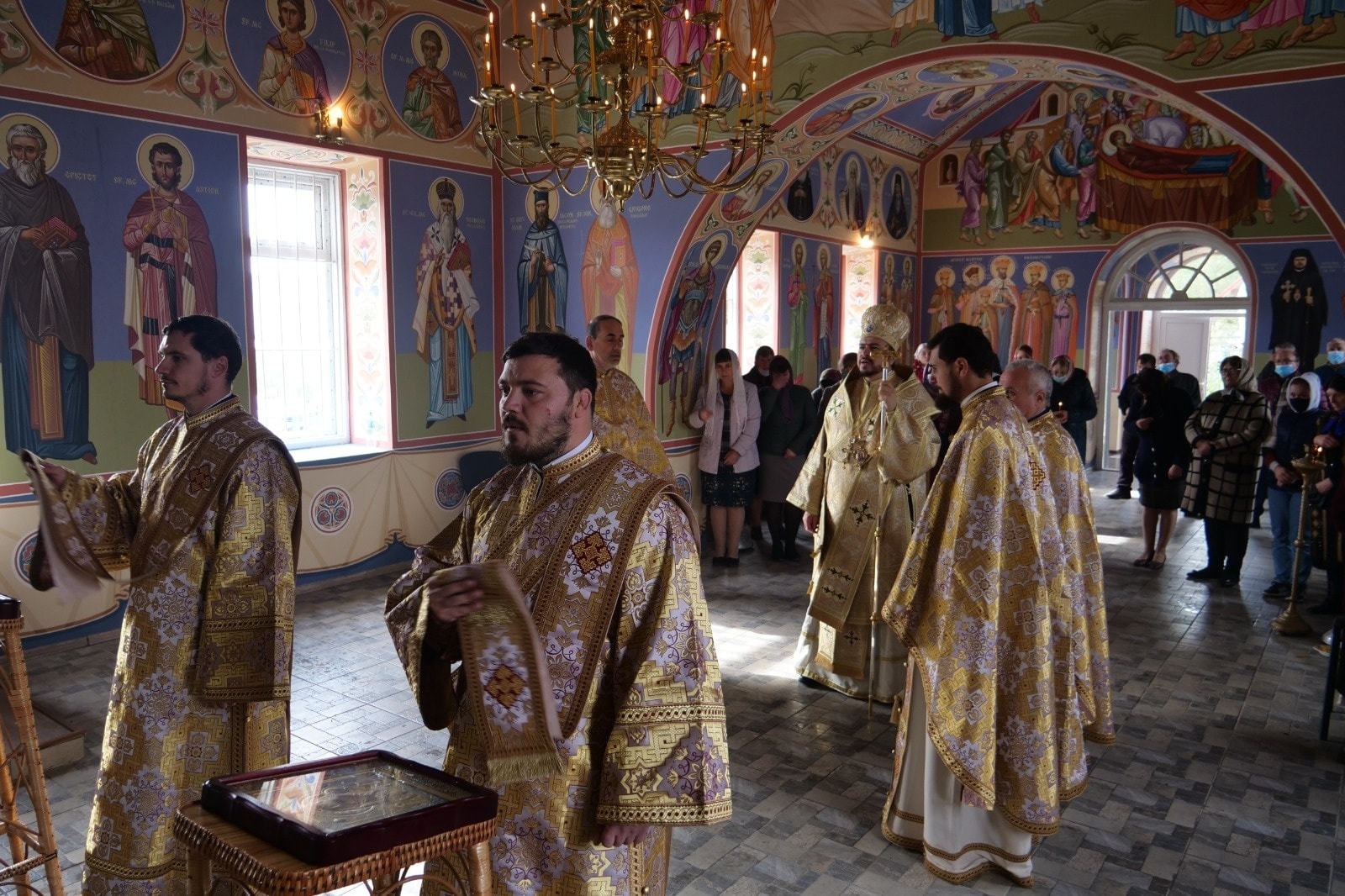 Biserica din Badicul Moldovenesc, târnosită de PS Veniamin Biserica din Badicul Moldovenesc, târnosită de PS Veniamin