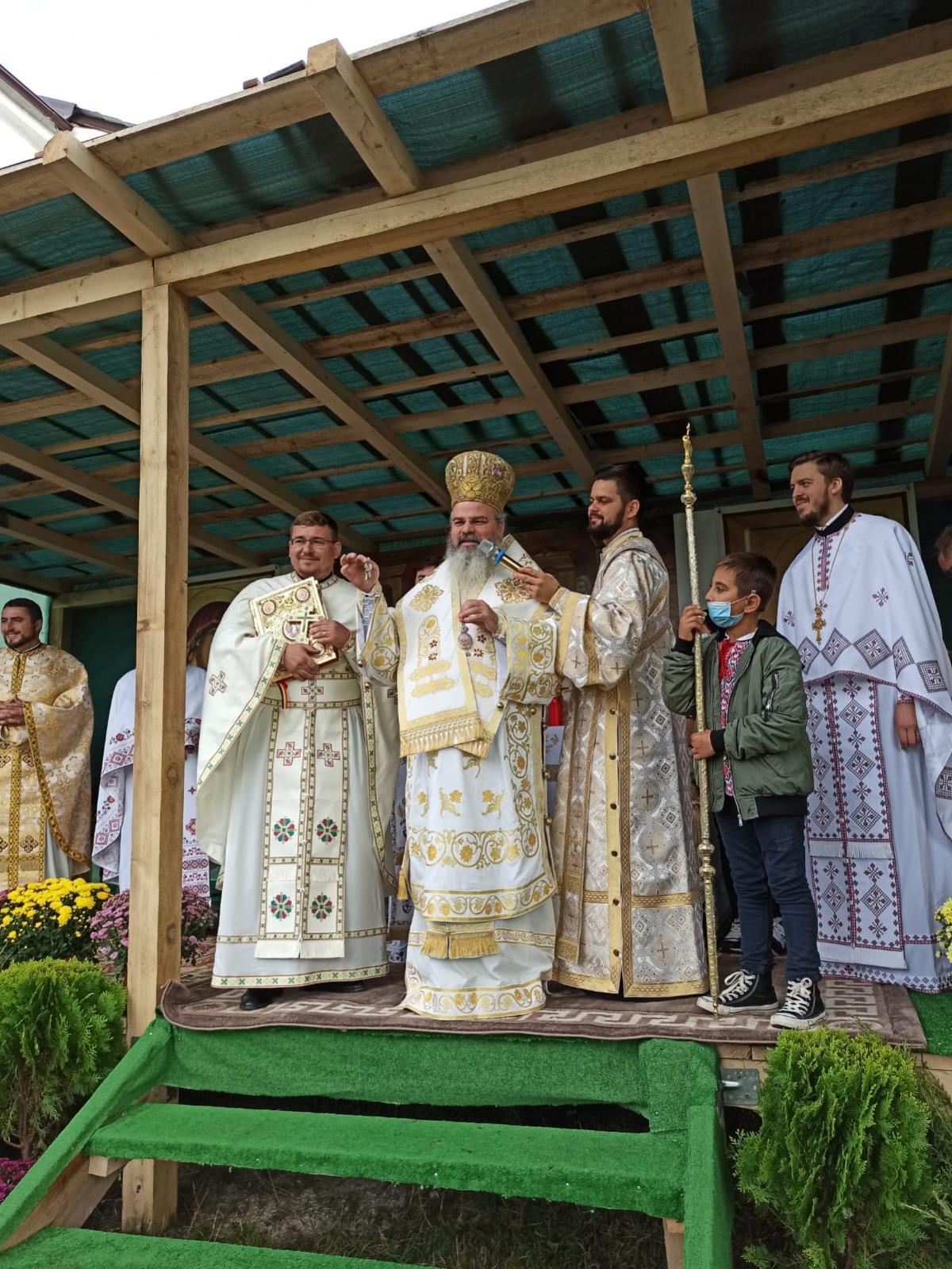 Liturghie arhierească în Parohia Crâng, Protopopiatul Bârlad