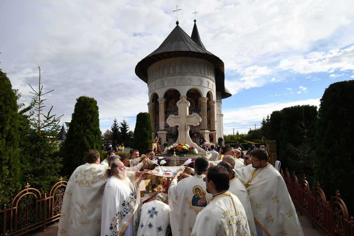 Hramul Catedralei „Acoperământul Maicii Domnului” a Mănăstirii Hadâmbu