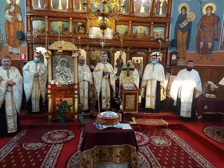 Un an de la sfinţirea bisericii Parohiei Traian, Protoieria Bacău Un an de la sfinţirea bisericii Parohiei Traian, Protoieria Bacău