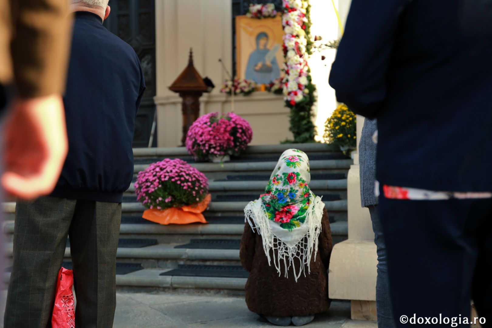 Liturghie arhierească pentru credincioșii ieșeni: „Biserica se află nu în mâna oamenilor, ci în mâna lui Dumnezeu”