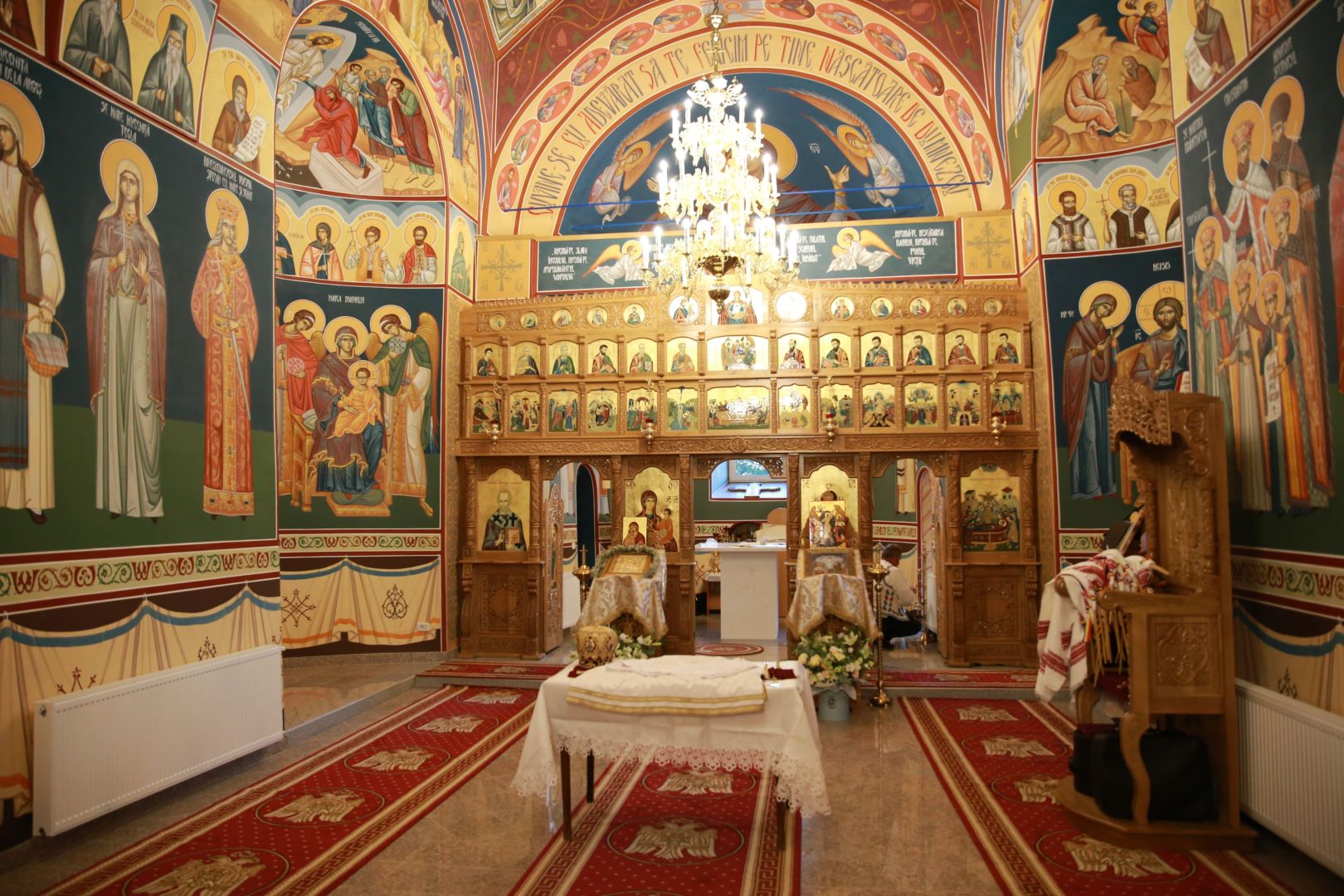 Biserica din Bețești, veche de 200 de ani, a fost resfințită de Mitropolitul Moldovei și Bucovinei