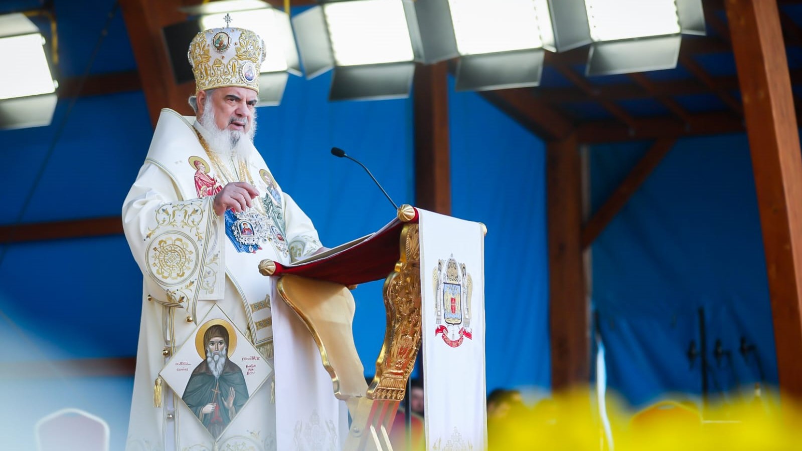 Dumnezeu lucrează delicat prin sfinții săi, dar „nu se lasă batjocorit”! (Părintele Patriarh Daniel)