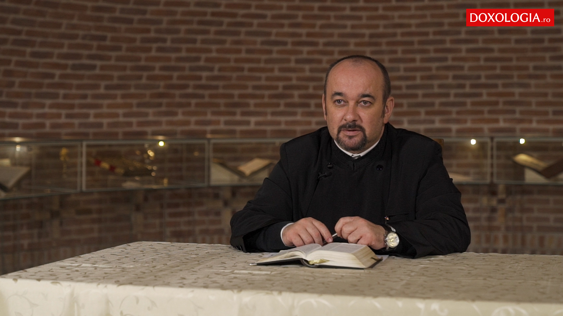 (Video) Care este sensul expresiei „sânul lui Avraam”? – Explicații la Evanghelia Duminicii a 22-a după Rusalii