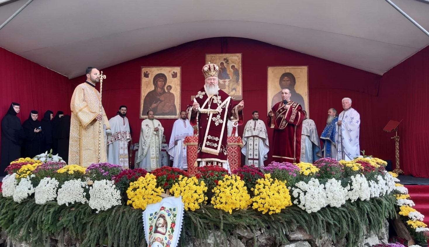 (Audio) Mitropolitul Andrei: „Să imităm credinţa dată sfinţilor, odată pentru totdeauna”