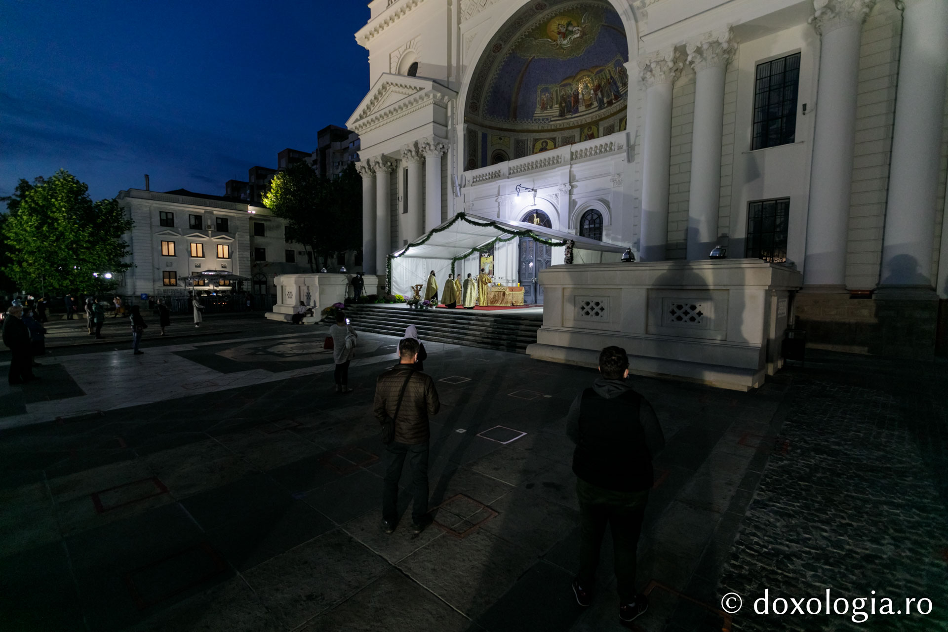 (Foto) Priveghere în cinstea Sfântului Apostol Andrei, la Catedrala din Iași