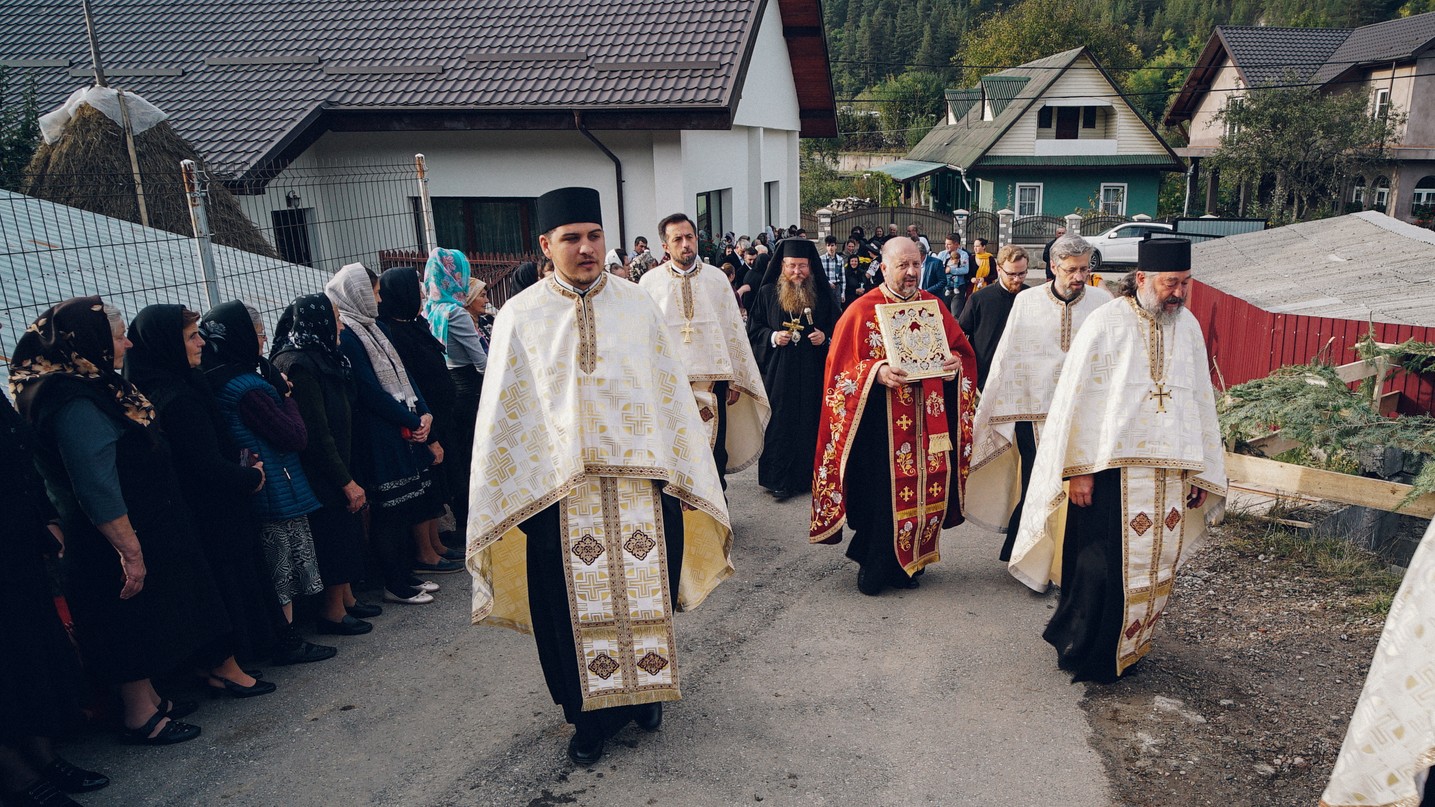 PS Părinte Andrei, Episcopul Covasnei și Harghitei, în Protopopiatul Piatra Neamț: a sfințit o casă socială și un centru social
