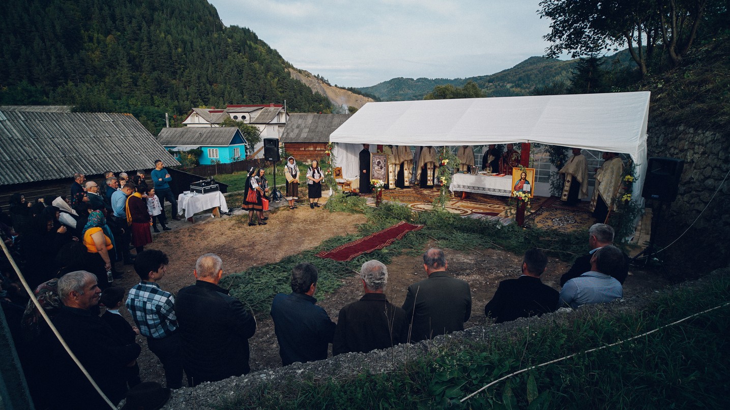 PS Părinte Andrei, Episcopul Covasnei și Harghitei, în Protopopiatul Piatra Neamț: a sfințit o casă socială și un centru social