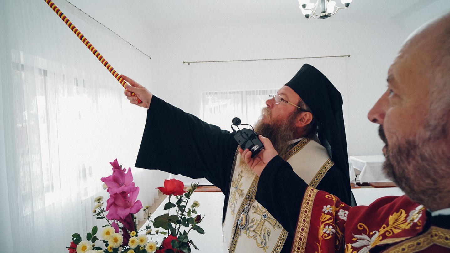 PS Părinte Andrei, Episcopul Covasnei și Harghitei, în Protopopiatul Piatra Neamț: a sfințit o casă socială și un centru social