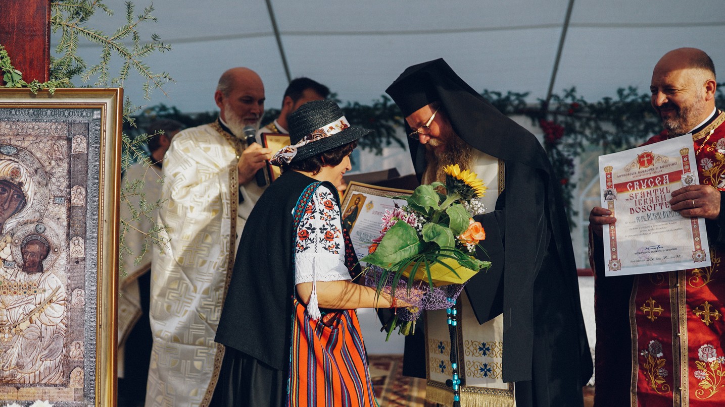 PS Părinte Andrei, Episcopul Covasnei și Harghitei, în Protopopiatul Piatra Neamț: a sfințit o casă socială și un centru social