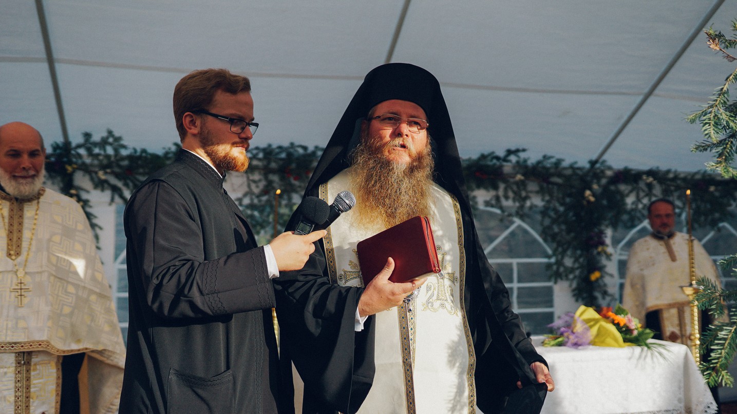 PS Părinte Andrei, Episcopul Covasnei și Harghitei, în Protopopiatul Piatra Neamț: a sfințit o casă socială și un centru social