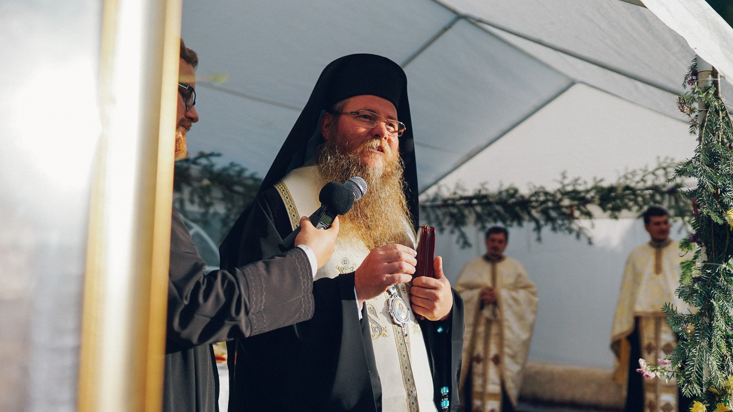 PS Părinte Andrei, Episcopul Covasnei și Harghitei, în Protopopiatul Piatra Neamț: a sfințit o casă socială și un centru social