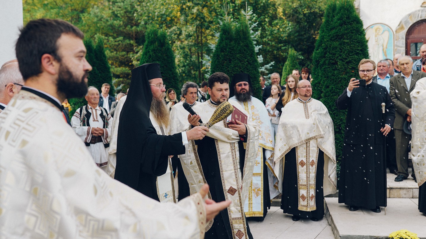 PS Părinte Andrei, Episcopul Covasnei și Harghitei, în Protopopiatul Piatra Neamț: a sfințit o casă socială și un centru social