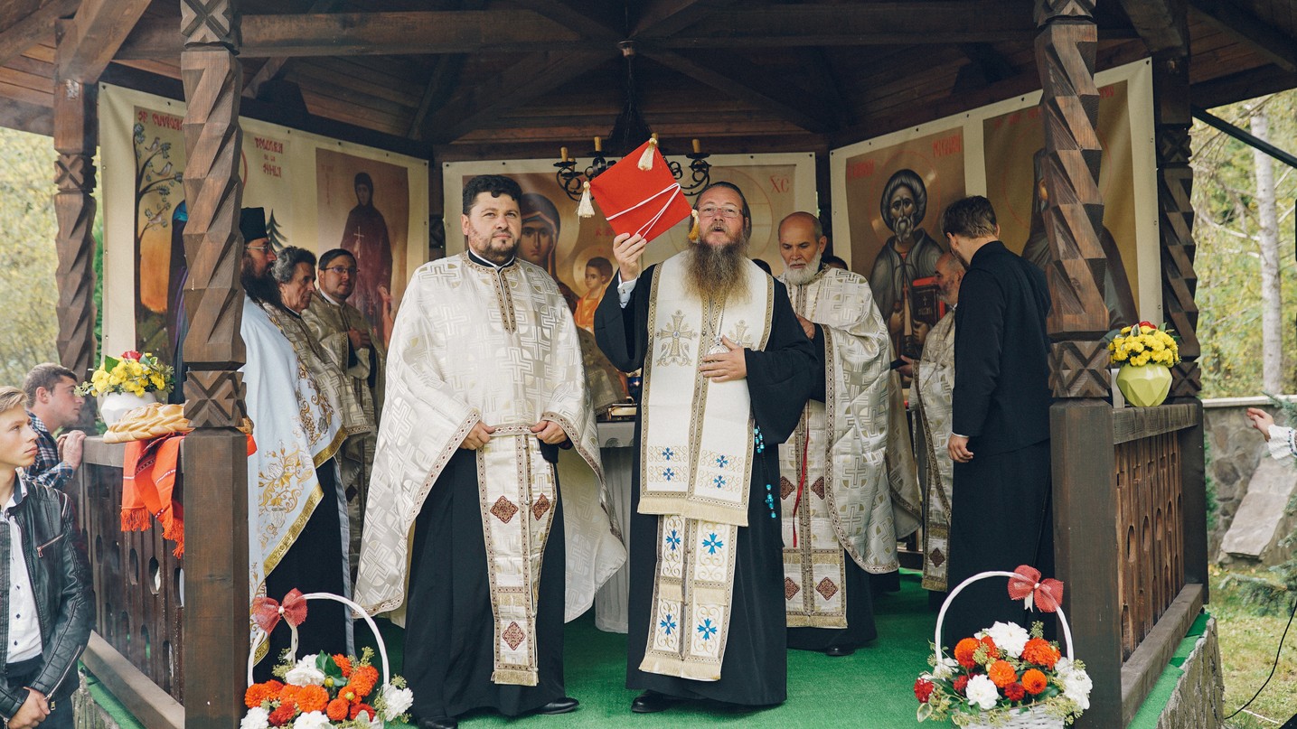 PS Părinte Andrei, Episcopul Covasnei și Harghitei, în Protopopiatul Piatra Neamț: a sfințit o casă socială și un centru social