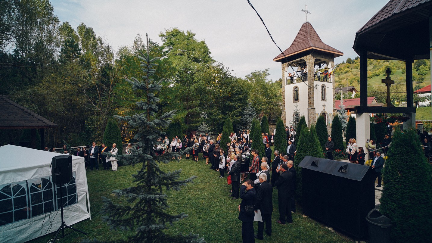 PS Părinte Andrei, Episcopul Covasnei și Harghitei, în Protopopiatul Piatra Neamț: a sfințit o casă socială și un centru social