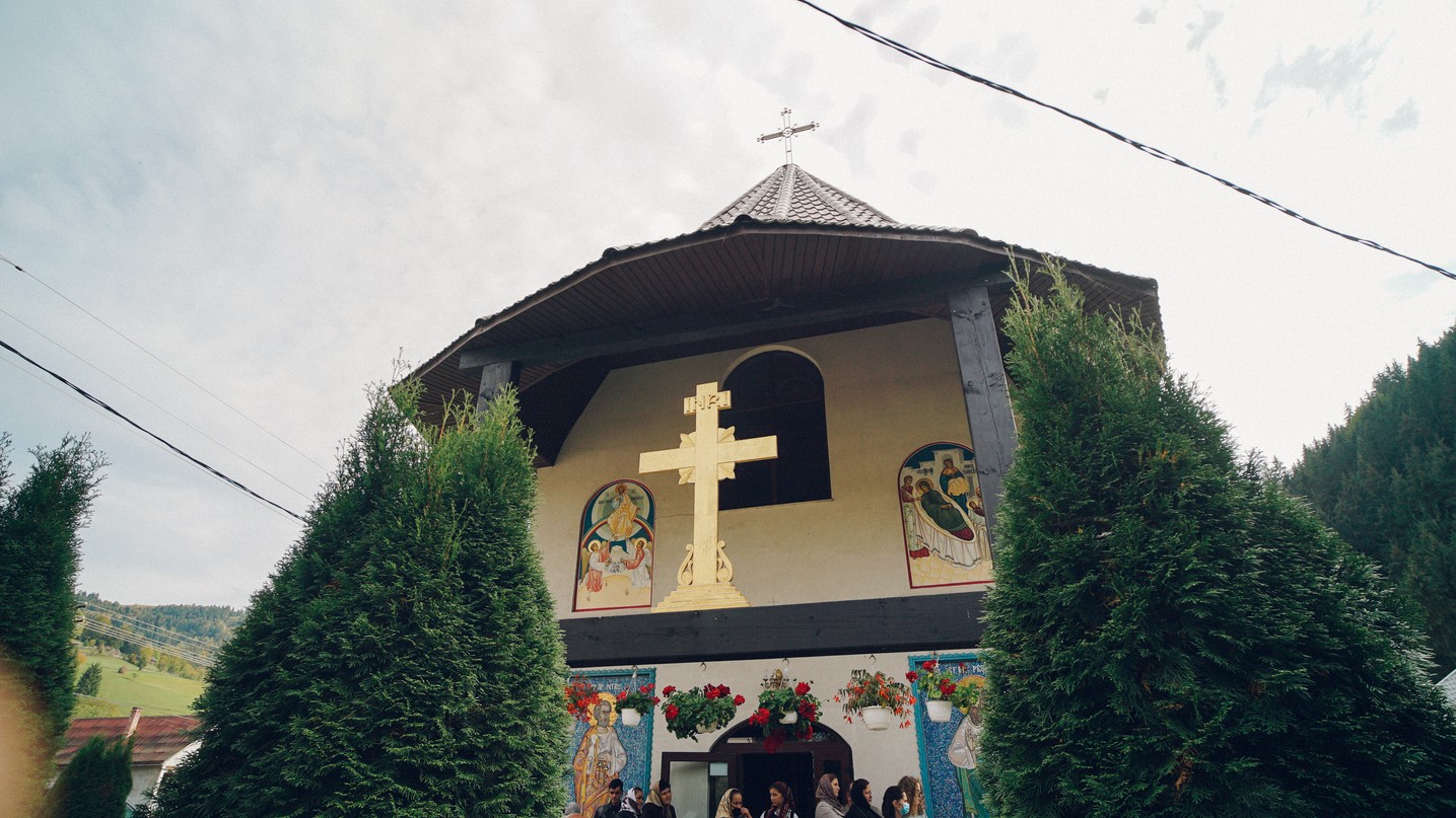 PS Părinte Andrei, Episcopul Covasnei și Harghitei, în Protopopiatul Piatra Neamț: a sfințit o casă socială și un centru social