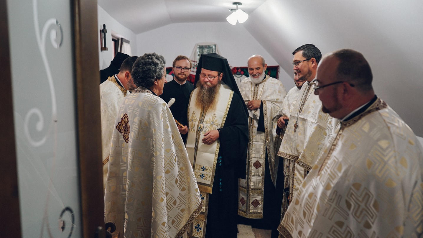 PS Părinte Andrei, Episcopul Covasnei și Harghitei, în Protopopiatul Piatra Neamț: a sfințit o casă socială și un centru social