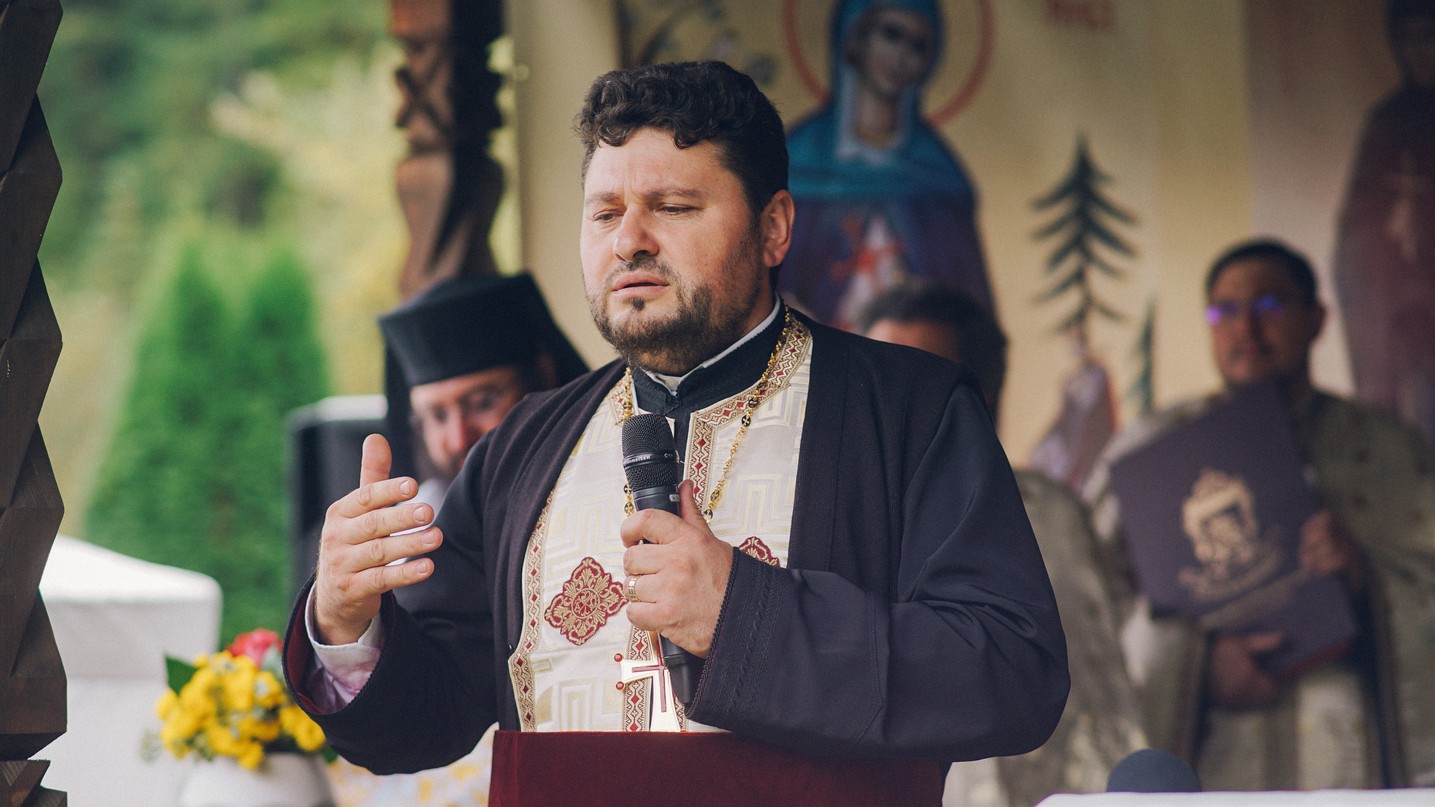 PS Părinte Andrei, Episcopul Covasnei și Harghitei, în Protopopiatul Piatra Neamț: a sfințit o casă socială și un centru social