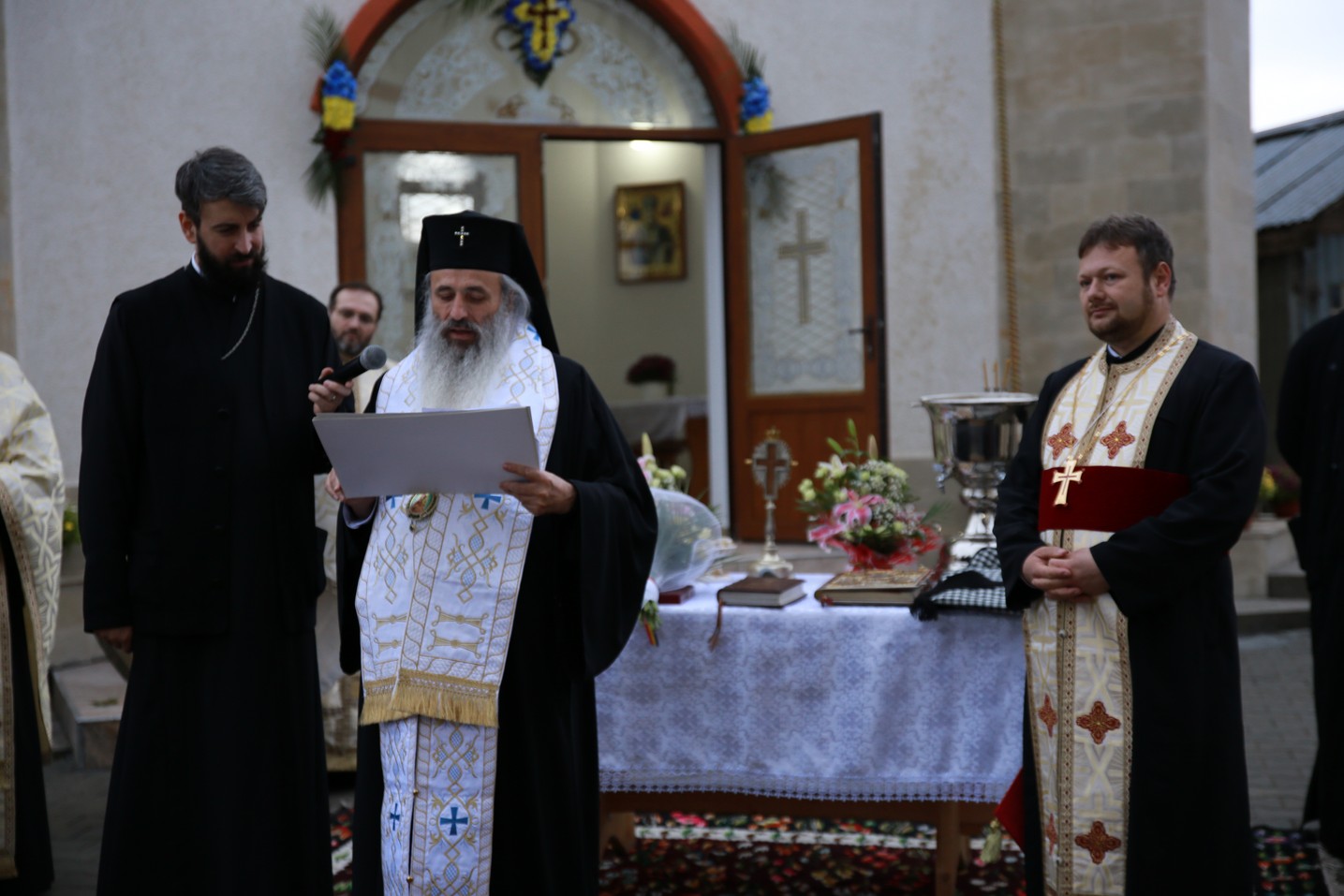 Foto: Flavius Popa Vizite pastorale ale Mitropolitului Moldovei și Bucovinei: „Aceasta este chemarea Bisericii, anume să nu fim doborâți”
