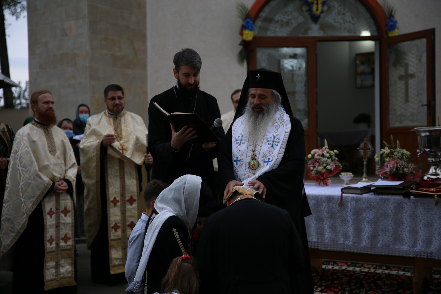 Foto: Flavius Popa Vizite pastorale ale Mitropolitului Moldovei și Bucovinei: „Aceasta este chemarea Bisericii, anume să nu fim doborâți”